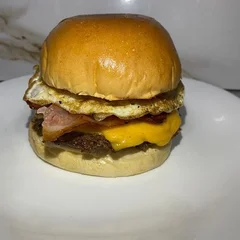 Burguer egg bacon
