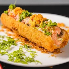 YAKIROLL SALMÃO GRELHADO