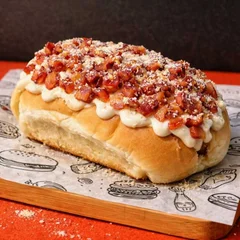 Cachorro Frango com Bacon e Requeijão