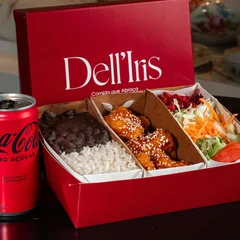 Spicy Chicken com salada + Coca 220ml