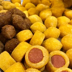 50 UNIDADES - SALGADOS FRITOS MISTO IDEAL PARA SUA REUNIÃO