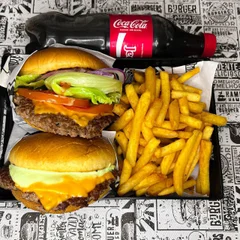 Combo casal 2 burguers  + Refri Litro + batata