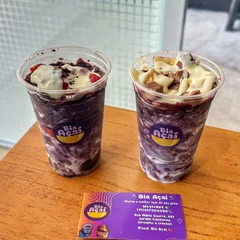 2 x açaí 300 ml com 3 adicionais grátis