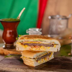 Tradicional  Especial ( Xis Salada )