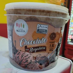 Sorvete Chocolate com Brigadeiro 1,8L