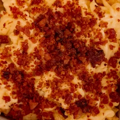 Batata Crinckle Catupiry e Farofa de Bacon.