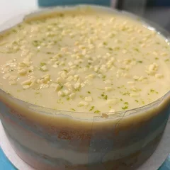 Torta Naked de Limão