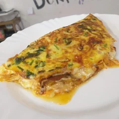 OMELETE PAULISTINHA (CARNE MOIDA)