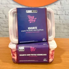Iogurte Com Frutas Vermelhas - Pote de Sorvete 900gr - 1,3 Litros