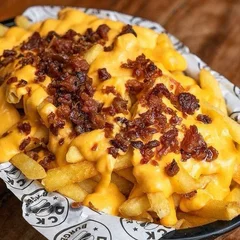 BATATA COM CHEDDAR E BACON