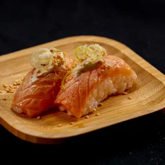 Niguiri Salmão Brulee (4un)