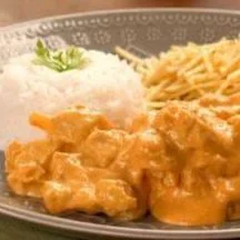 STROGONOFF DE FRANGO