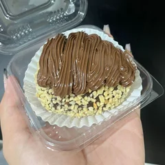 COXINHA DE MORANGO - TIPO FERRERO 
