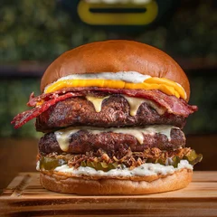 Burguer - Heavy Metal - 2 Carnes de 200g, Bacon, Cheddar, Cebola Crispy