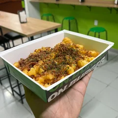 Batata Crinkle com Cheddar e Bacon