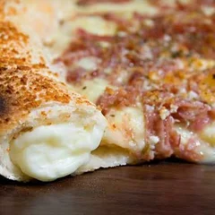 1 Pizza Big (12 Fatias) + Borda Recheada Gratis