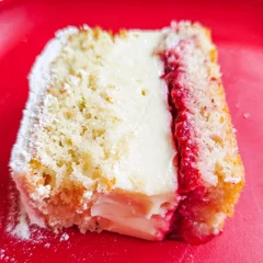 Bolo Gelado Ninho com Morango