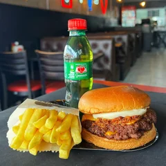 Big Smash Catupiry & Bacon + Guaraná Pet & Fritas + R$ 19,99 leve outro burger