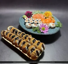 30 so salmão + 10 hot roll cortesia