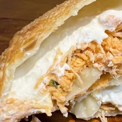 Pastel De Frango Com Cream Cheese 15cm