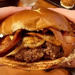 BURGUER VEGÊ LARIQUEIJO 2.0