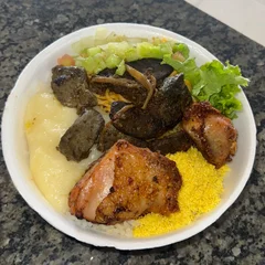 figado acebolado  e porco de panela completo ( 750G)