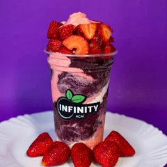 Quasar Açaí 500 Ml | Mousse de Morango, Leite em Pó e Morango