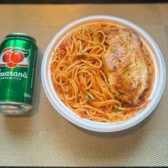 Espaguete & Frango Grelhado + lata Guaraná + R$ 14,99 leve outra marmitex