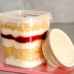 Bolo no Pote Geleia de Morango c/ Ninho 220ml + Brigadeiro Ninho de Colher 30ml