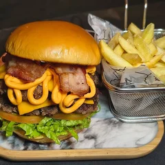 Pão de Açúcar + Fritas
