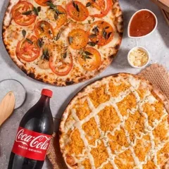2 Pizzas Grandes (35 cm) + 1 Bebida