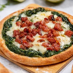 Escarola, bacon e mussarela