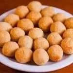 50 bolinha de queijo fritos