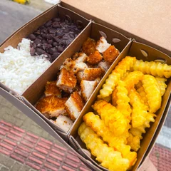 Frango Frito — Crocante e bem servido