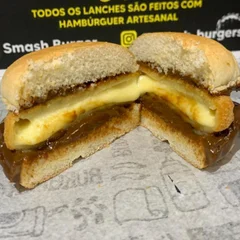 SMASH DOCE DE LEITE COM MUSSARELA EMPANADA 