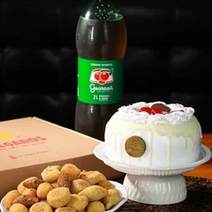 Kit Festa P -  Creme de  Morango c/ Creme de 3 Leites