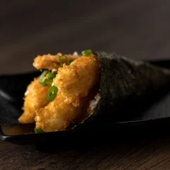 Temaki salmão empanado