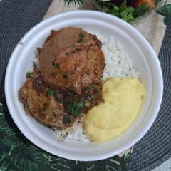 CARNE ASSADA C/ ACOMPANHAMENTOS