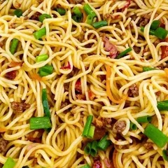 Macarrão na Chapa Porção P. (250 Gramas)