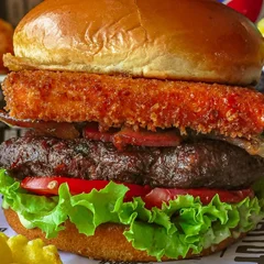 Burger La Queso Plaza