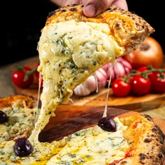 Pizza Grande 5 Queijos 