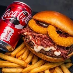 King + fritas P + Coca Cola Lata 