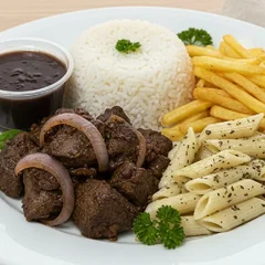 Fígado Grelhado Acebolado, Arroz com Feijão, Espaguete e Farofa