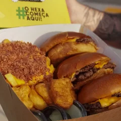Box - 3 x Smash PCQ + Coca-Cola 2 litros +Batata + Nuggets