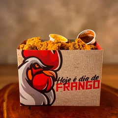 Balde de Frango Frito Médio + Molho BBQ + Molho Golden