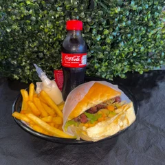 Combo X-Bacon + Fritas + 1 Coca Normal Pet