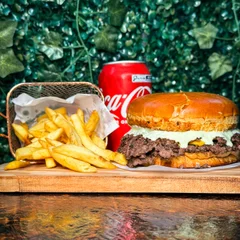 PCQ + FRITAS + REFRI LATA 350ML