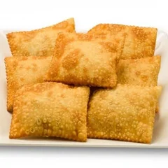 Mini Pastel de Milho com Requeijão 12 unidades (aprox. 650g).