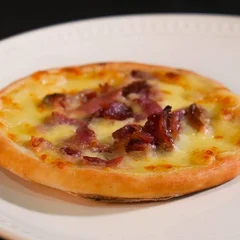 Esfiha de Bacon