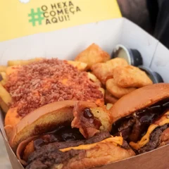 Box - 2 x Smash Rock 2.0 + Coca-Cola 2l + Batata + Nuggts